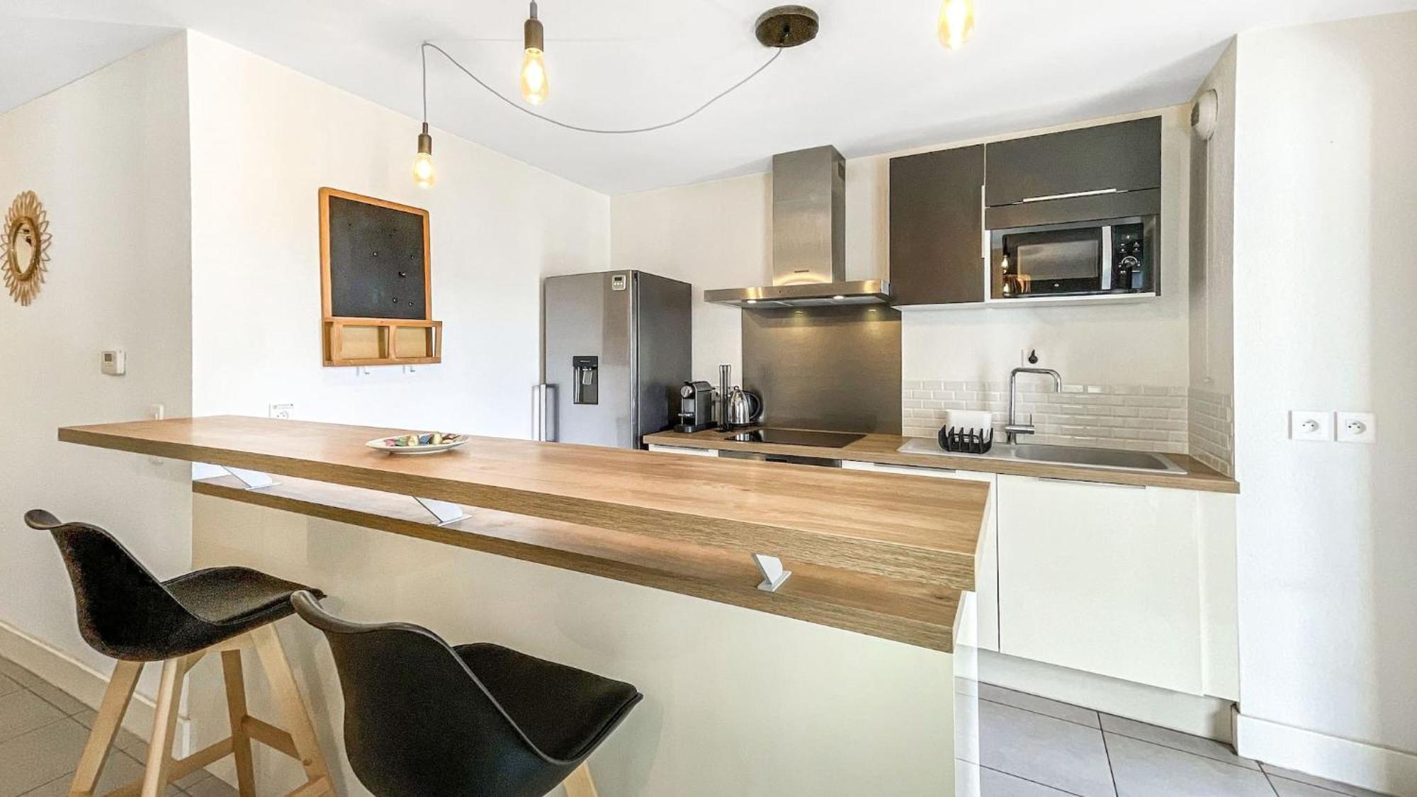 Homey Chloe - New - Parking Gratuit - Balcon Prive - Proche Geneve Annemasse Bagian luar foto