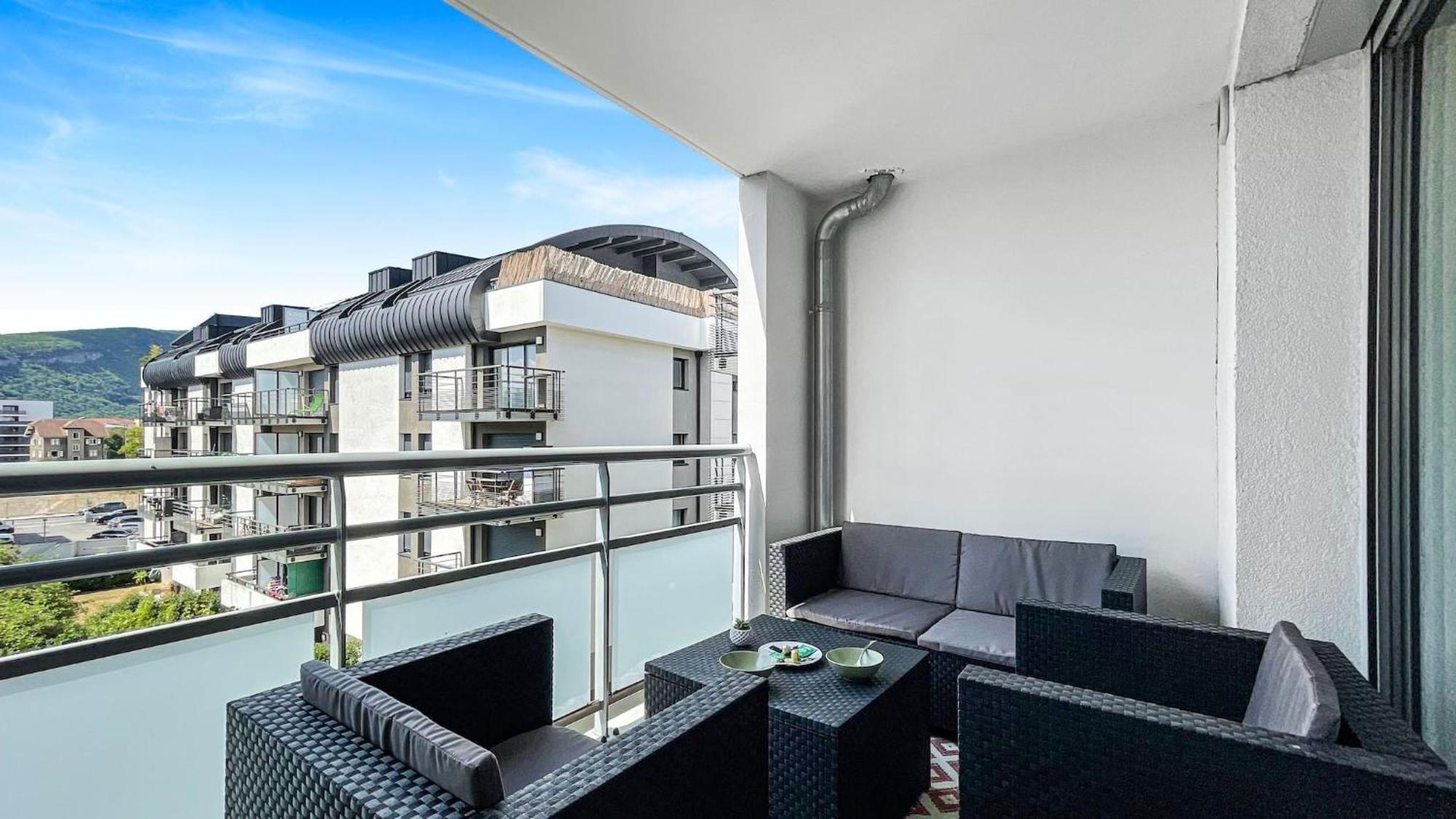 Homey Chloe - New - Parking Gratuit - Balcon Prive - Proche Geneve Annemasse Bagian luar foto