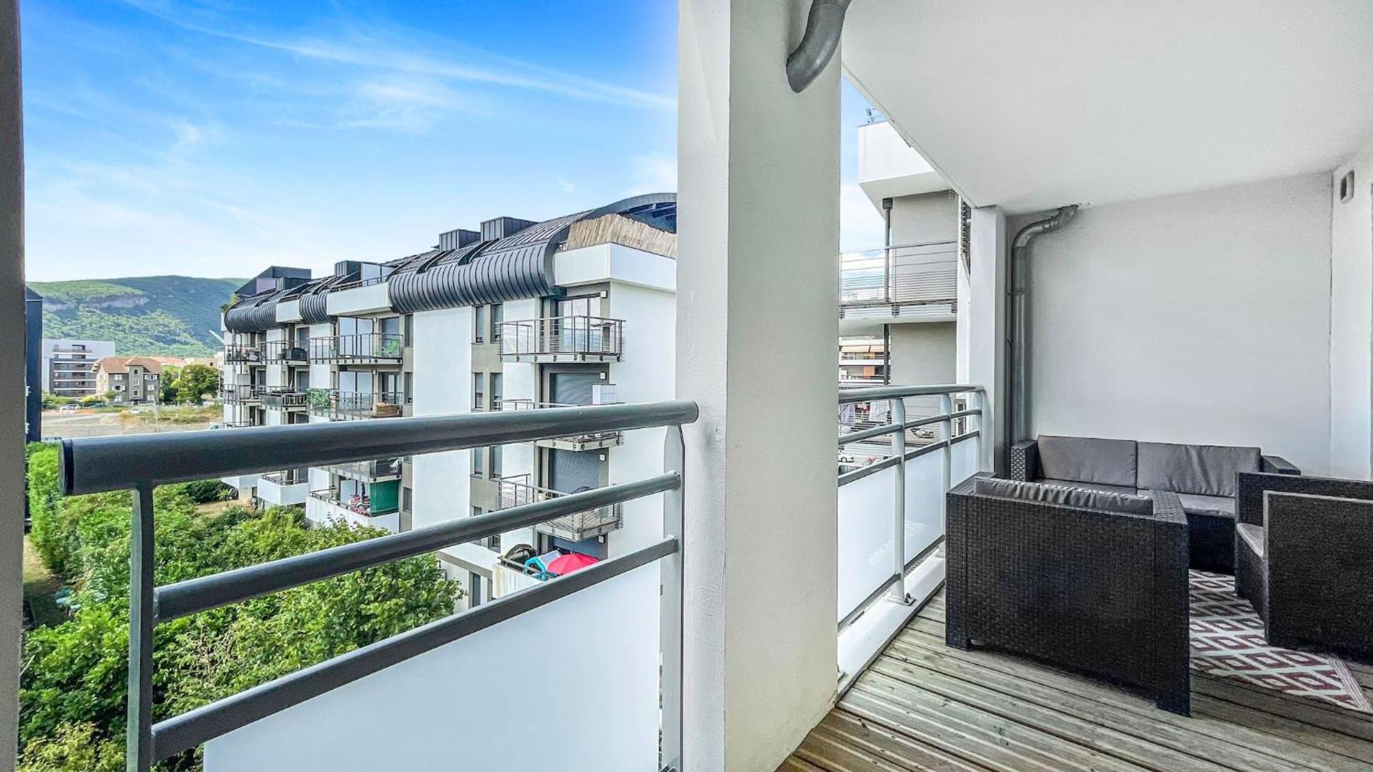 Homey Chloe - New - Parking Gratuit - Balcon Prive - Proche Geneve Annemasse Bagian luar foto